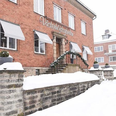 Vaesterhoejdsgarden Skövde Kültér fotó